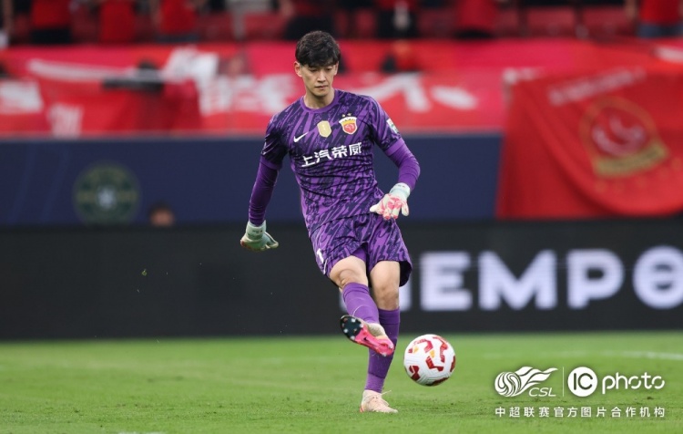 上海海港4-2云南玉昆,9月17日将在亚冠首轮主场对阵神户胜利船 上海海港4-2云南玉昆,9月17日将在亚冠首轮主场对阵神户胜利船