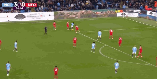 1733353267080097613.gif 多库.gif